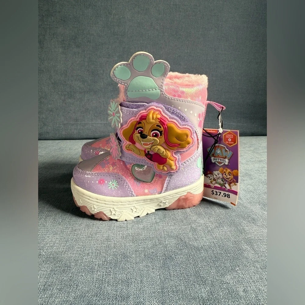 Paw Patrol Sky Light Up Snow Boots Toddler Girls SZ 6 Pink Velcro Closure Warm